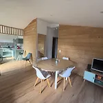 Le Des 5 Avec Piscine Vue Sur Les Montagnes Et En Lisiere De Foret Шале Lutzelhouse