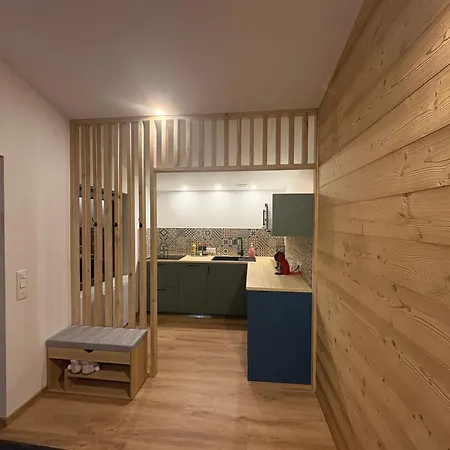 Le Des 5 Avec Piscine Vue Sur Les Montagnes Et En Lisiere De Foret 木屋 *