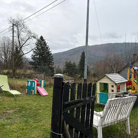 Le Des 5 Avec Piscine Vue Sur Les Montagnes Et En Lisiere De Foret 木屋