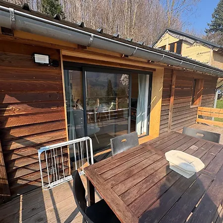 Le Des 5 Avec Piscine Vue Sur Les Montagnes Et En Lisiere De Foret *