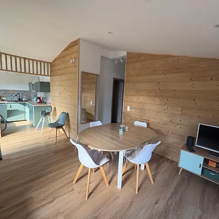 Le Des 5 Avec Piscine Vue Sur Les Montagnes Et En Lisiere De Foret 木屋 Lutzelhouse