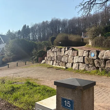 Le Des 5 Avec Piscine Vue Sur Les Montagnes Et En Lisiere De Foret 木屋